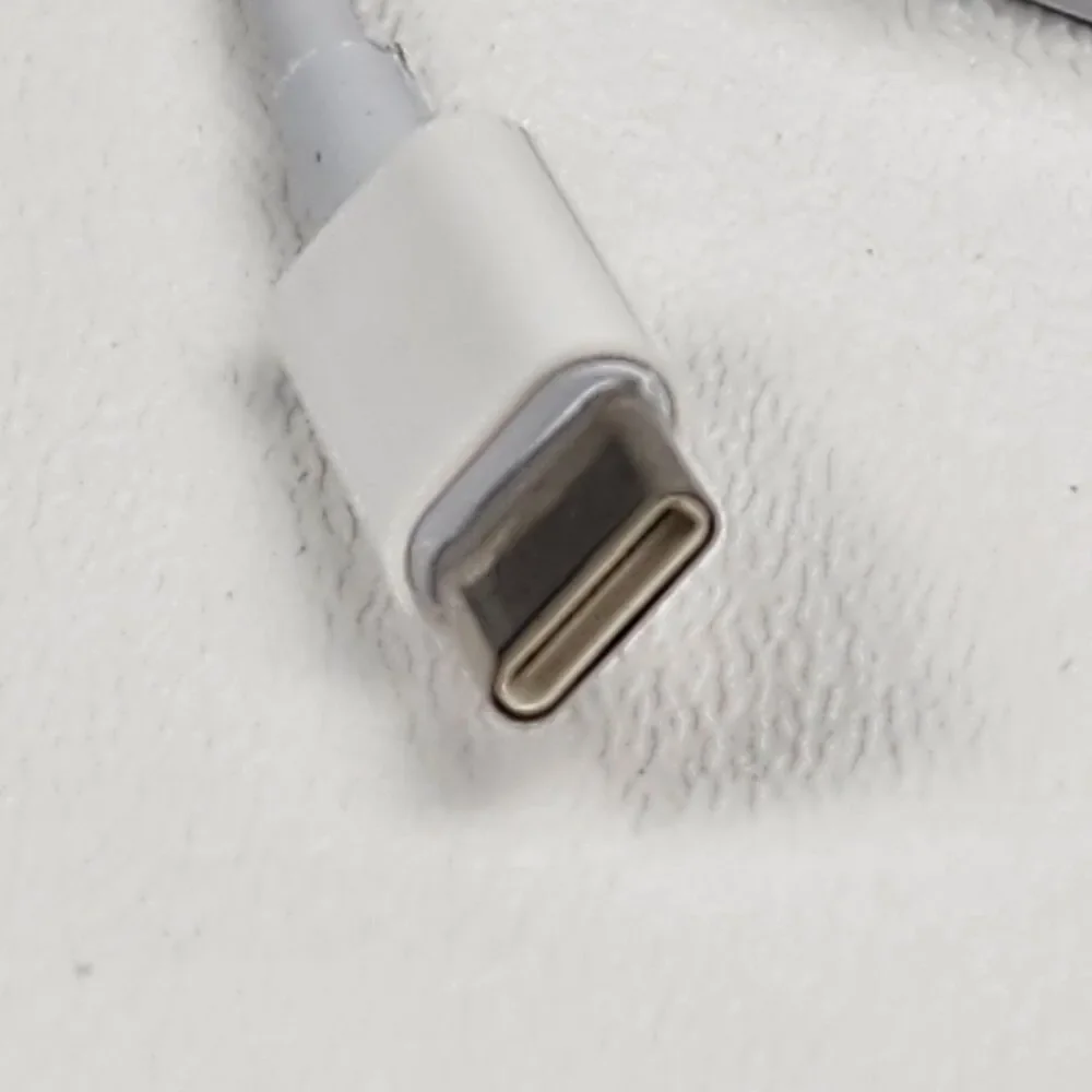 20W USB-C Wall Charger + USB-C to USB-C Cable 3ft – Generic - Fast Charging